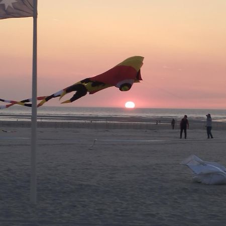 L'Alteia - L'Appartement Les Pieds Dans L'Eau Avec Place De Parking Prive Et Acces Direct A La Plage Berck Exteriör bild